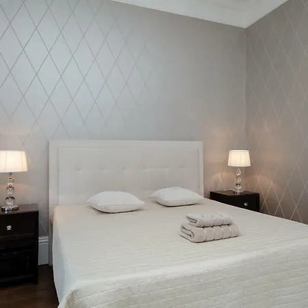 Bright Luxury 2bdr In Old Town *