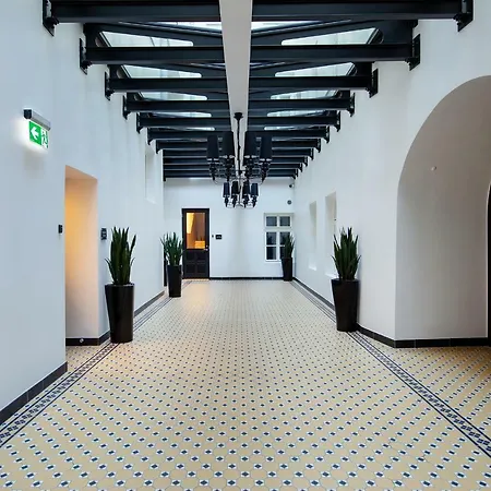 Lejlighed Bright Luxury 2bdr In Old Town