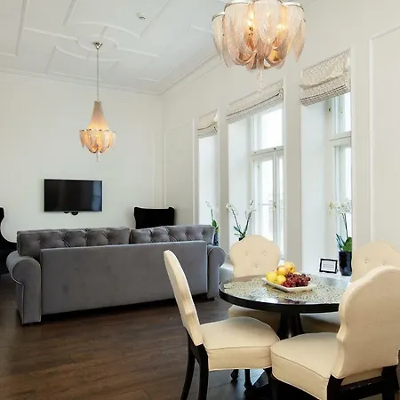 Lejlighed Bright Luxury 2bdr In Old Town Tallinn